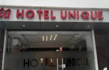 OYO 15208 Hotel Unique