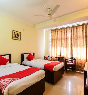 OYO 2986 Hotel Anand Palace