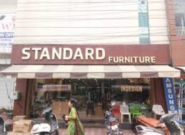 STANDARD FURNITURE SHOWROOM