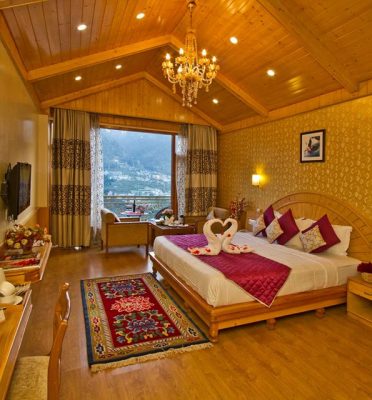 Holiday Heights & Spa Manali