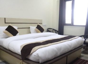 Hotel Laxmi Holidays Inn