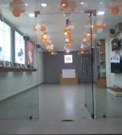 MI Store Palampur