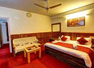 Hotel Monarch Residency Manali