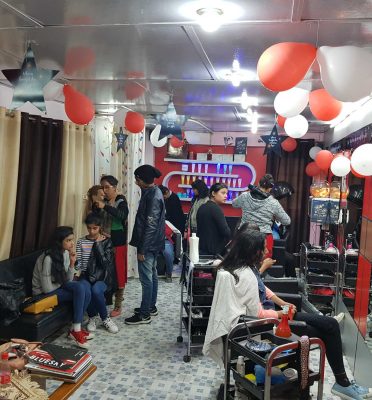 Woww Hair and Beauty Cafe – Salon In Palampur