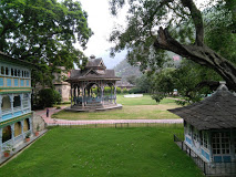 Hotel Nau Nabh Heritage (Rampur old busstand )