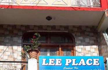 Lee Place
