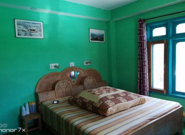 Shruti Guest House