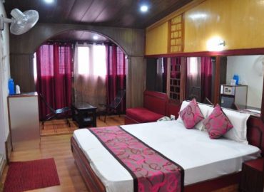 Hotel Sidharth Regency