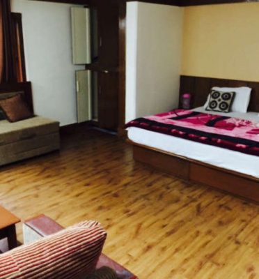Hotel Yadgar