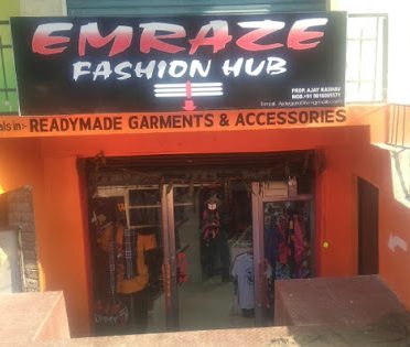 EMRAZE FASHION HUB