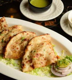 Veg Restaurant – Kake Di Hatti Srinagar